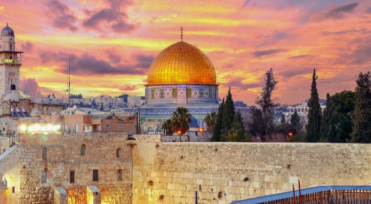 Moscheea Al-Aqsa și zidul vechiului Templu